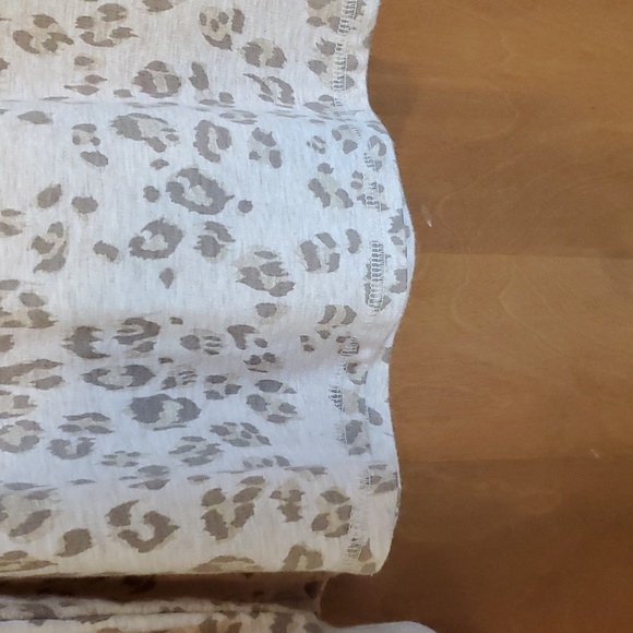 Sweatshirt - Picture 3 of 4